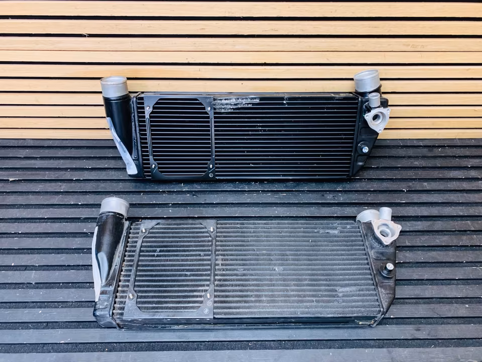 Ferrari 488 F8 Radiator Intercooler Right 328422 748559 - Image 9