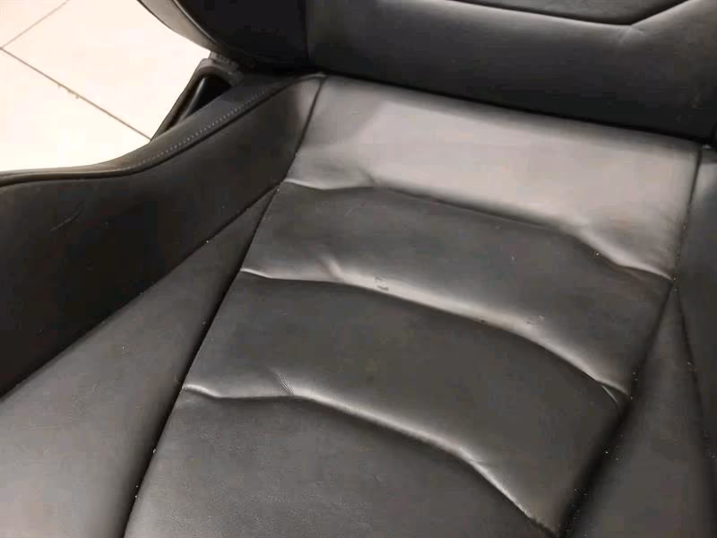 McLaren 650S Spider 14-17 seats leather - Image 18