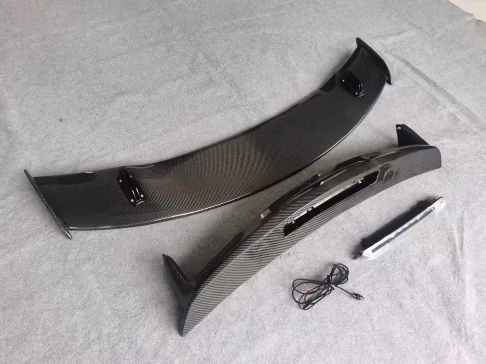 Mercedes-Benz AMG GTS GTS GTR GTC Roadster LED Rear Spoiler - Image 12