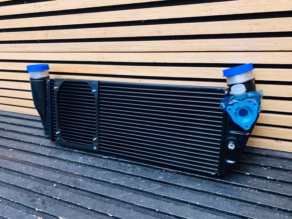 Ferrari 488 F8 Radiator Intercooler Right 748559 - Image 6