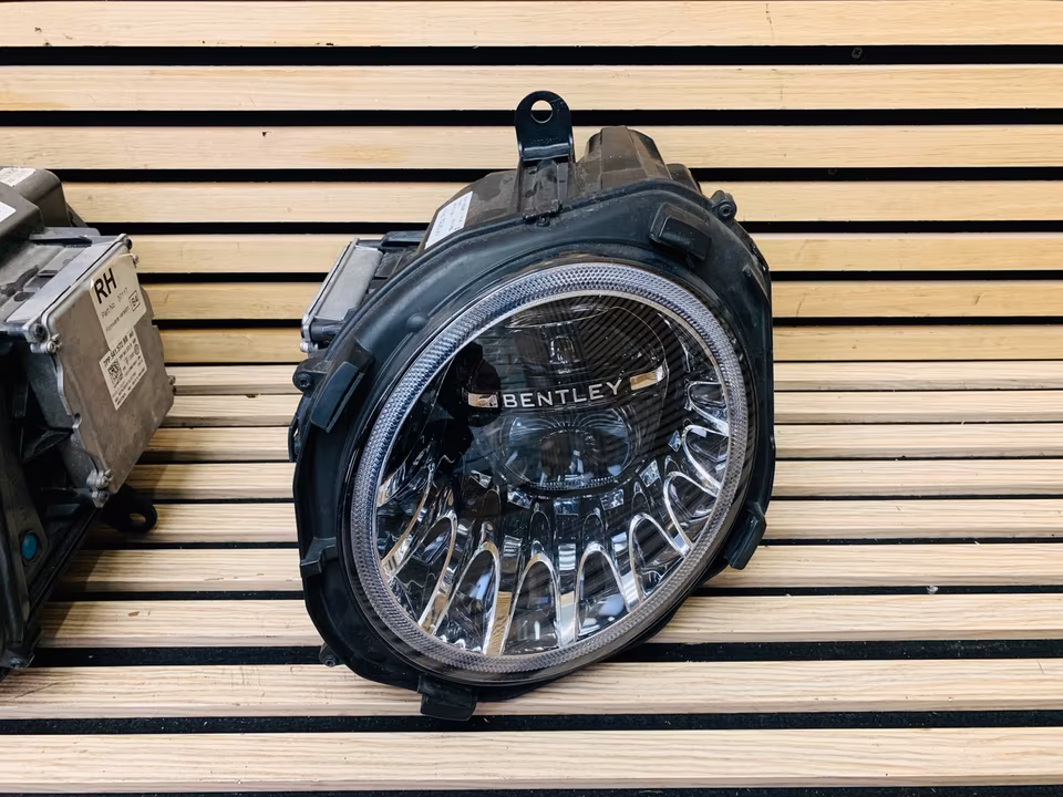 Bentley Mulsanne Headlights Left Right 3Y1941018K 3Y1941017P - Image 4