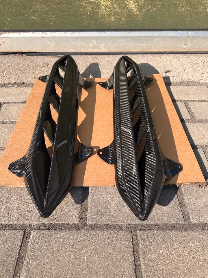 Lamborghini Urus Performante grille carbon bonnet - Image 6