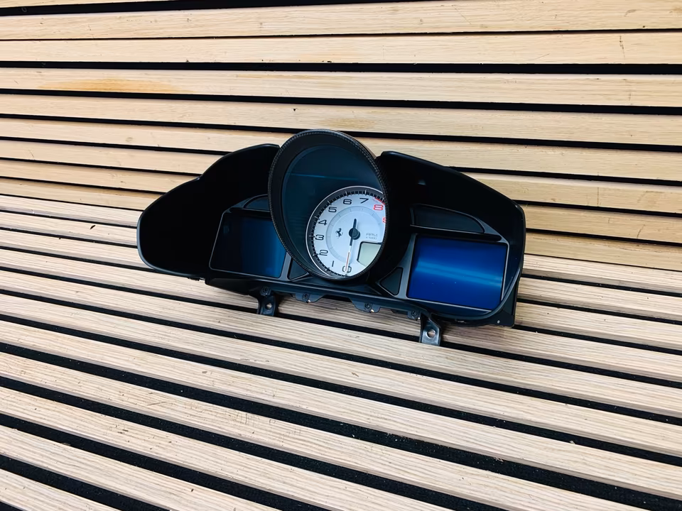 Ferrari Portofino Speedometer Carbon 958584 - Image 12
