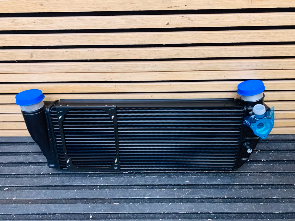 Ferrari 488 F8 Radiator Intercooler Right 748559 - Image 7