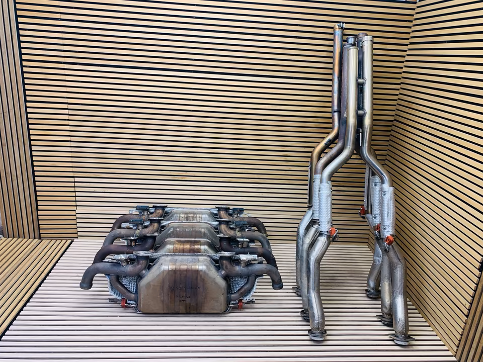 Aston Martin DB11 V8 Exhaust System JY535230AB - Image 8