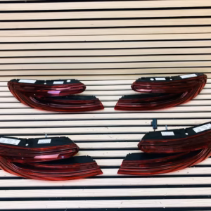 Aston Martin DB11 Taillight Left Right HY5313405AE HY5313404AE