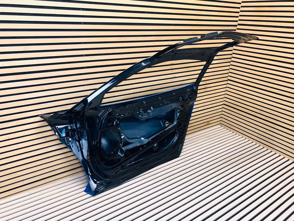 McLaren 720S Front Right Door 14AC462CP01 - Image 3