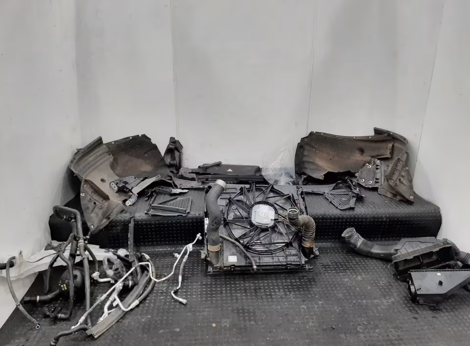 BMW X3 F25 LCI Front Package Bumper Bonnet Radiator Fenders - Image 2