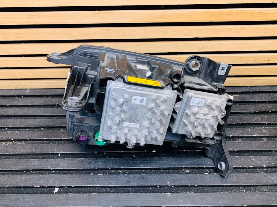 Ferrari Purosangue Headlight Left 901638 901660 - Image 10