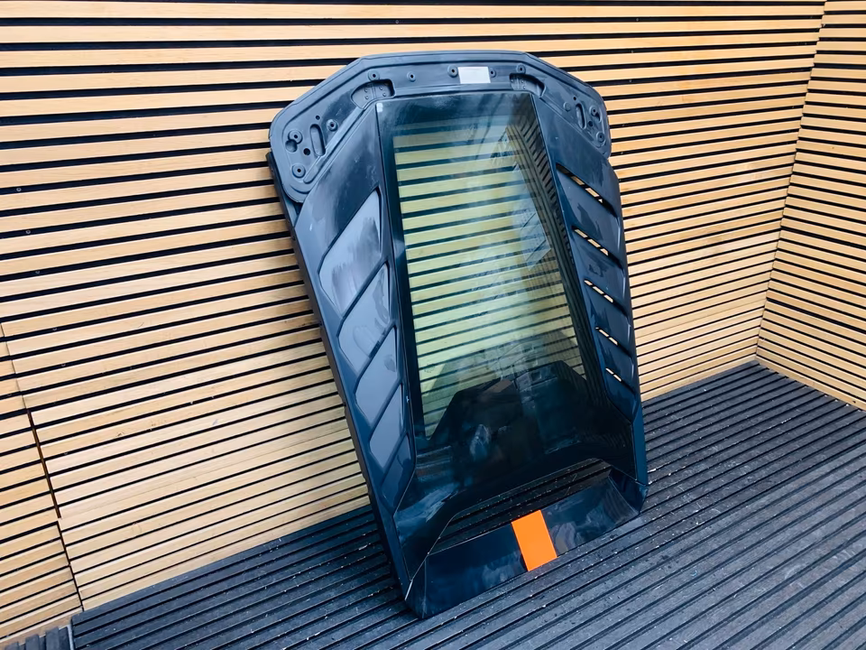 Lamborghini Huracan EVO Tailgate 4T082723E Brand New - Image 10