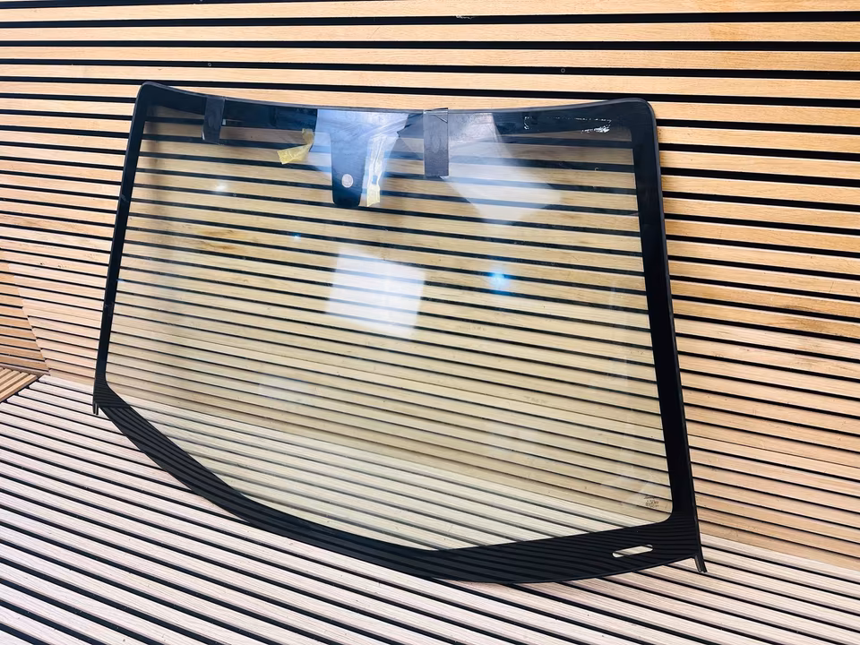 Lamborghini Aventador Windshield - Image 5