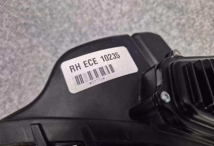 Mclaren 720S Coupe Spider 17- RIGHT MATRIX 37771 14AA296CP - Image 4