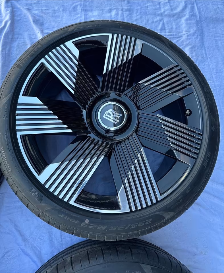 Rolls Royce Spectre 23 Inch Wheelset Wheels Original - Image 3