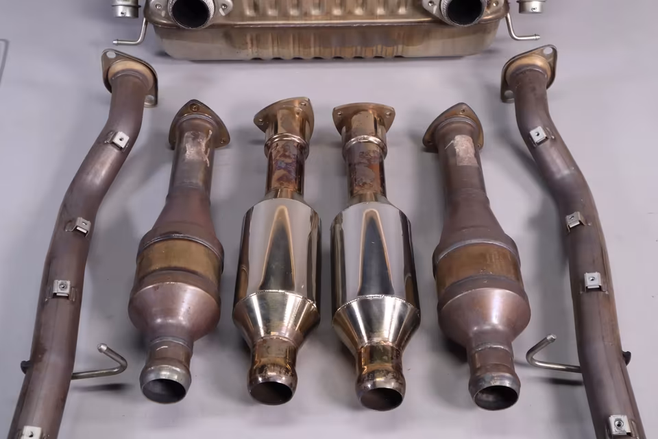 Aston Martin DBS DB9 Exhaust System 8G43-5E211-AB + 8G43-5E211 - Image 9