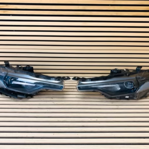 Maserati Levante Headlight Left Right 670032327 670034641