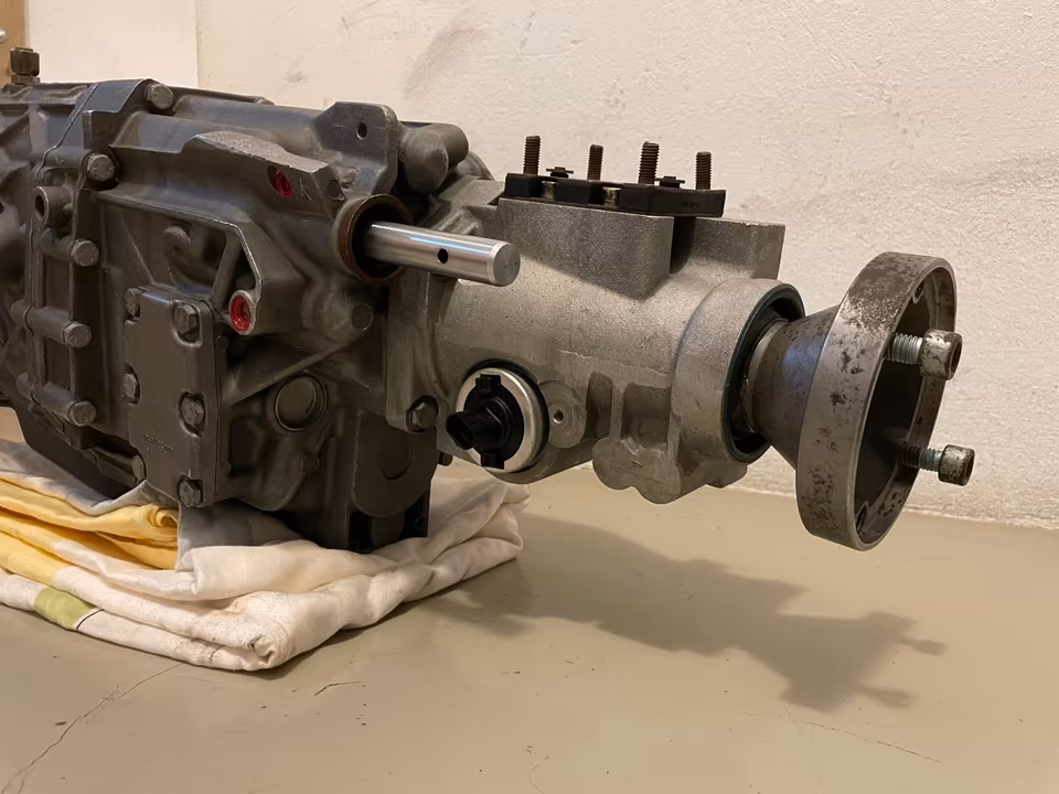 Lotus Omega Carlton C36GET - ZF S6-40 gearbox - Image 5