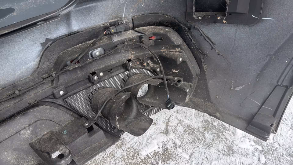 MASERATI LEVANTE TROFEO CARBON REAR BUMPER SKIRT REAR - Image 3