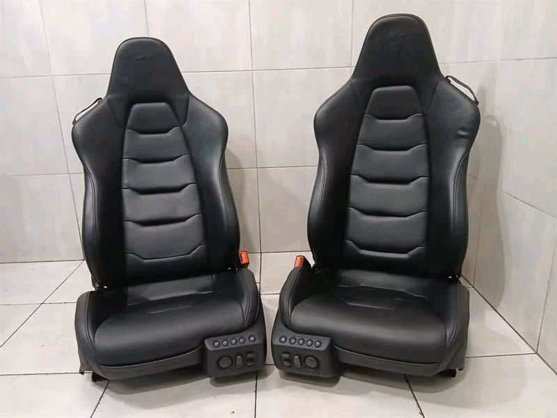 McLaren 650S Spider 14-17 seats leather