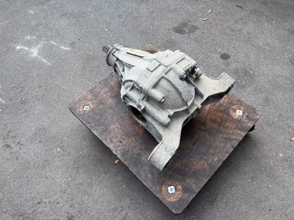 Differential Porsche Cayenne 92A 958 4.8L V8 GTS 0BN525017C - Image 5