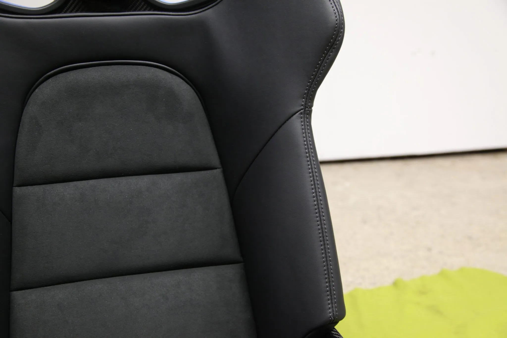 Porsche 992 Bucket Seats - Image 14