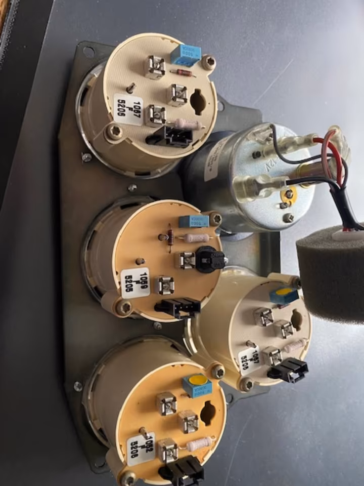 Bentley Fittings NOS - Image 2