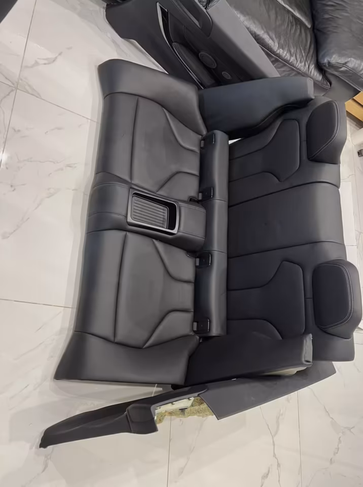 BMW M4 F82 Competition Seats Interior Door Panel SET - Image 7