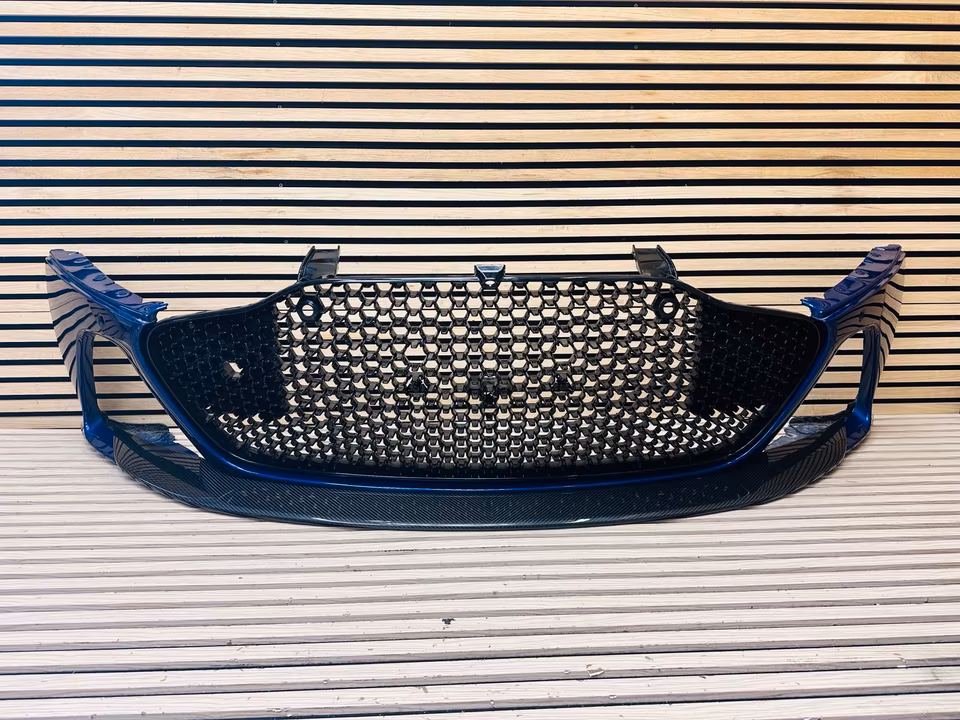 Aston Martin DBS Superleggera Front Bumper Grille KY7317D957A - Image 15