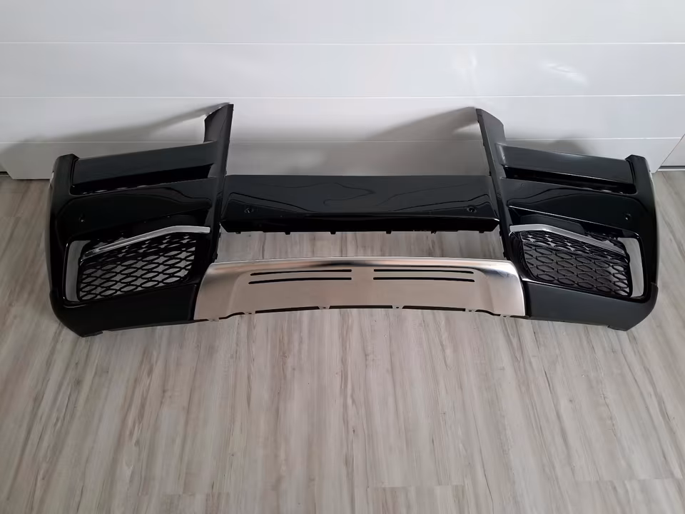 Original ROLLS-ROYCE CULLINAN RR31 Front Bumper Front Bumper - Image 9