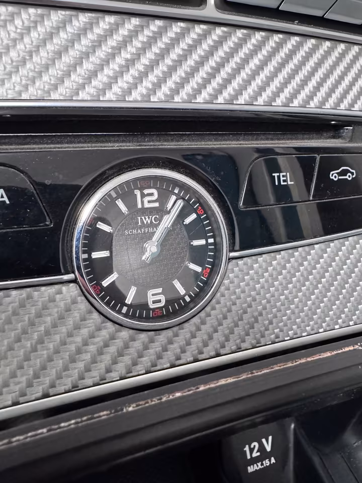 Mercedes Benz W205 center console with IWC Schaffenhausen C63 C43 - Image 11