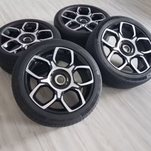 Rolls Royce Cullinan BLACK BADGE 22 Inch Alloy Wheels