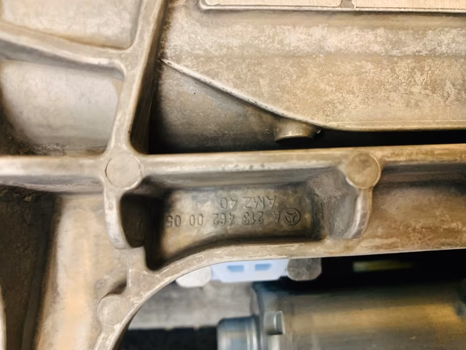 Aston Martin DBX 707 Steering Column Shaft A0934600600 - Image 4