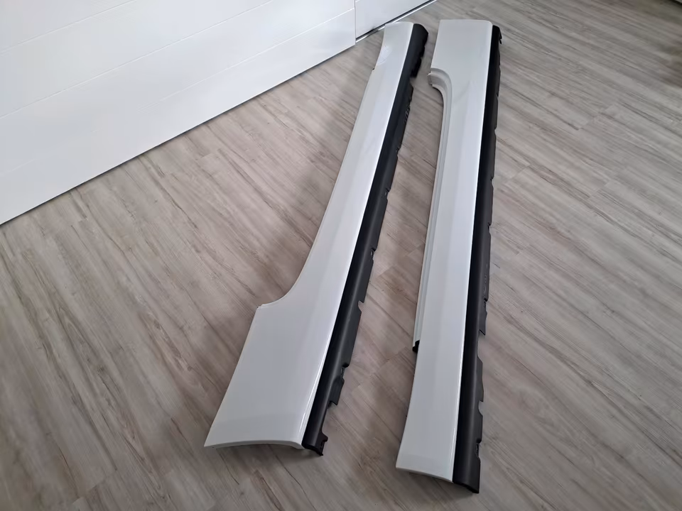 Rolls Royce RR6 Wraith Dawn Side Skirts Left Right