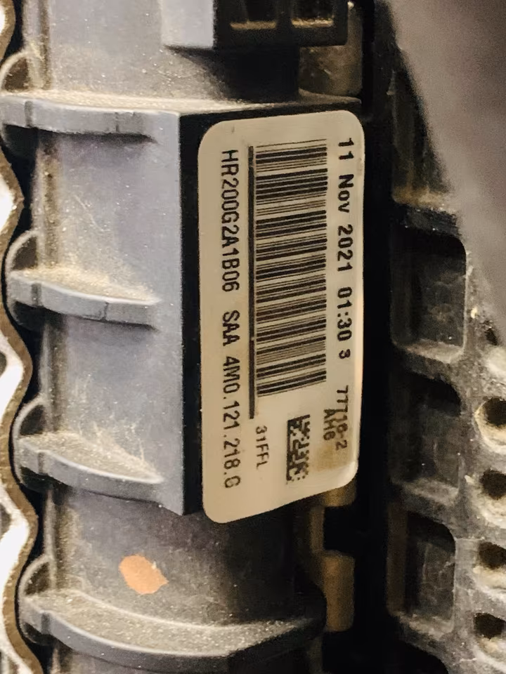 Lamborghini Urus Radiator Right 4M0145804BT 4M0121218G - Image 4