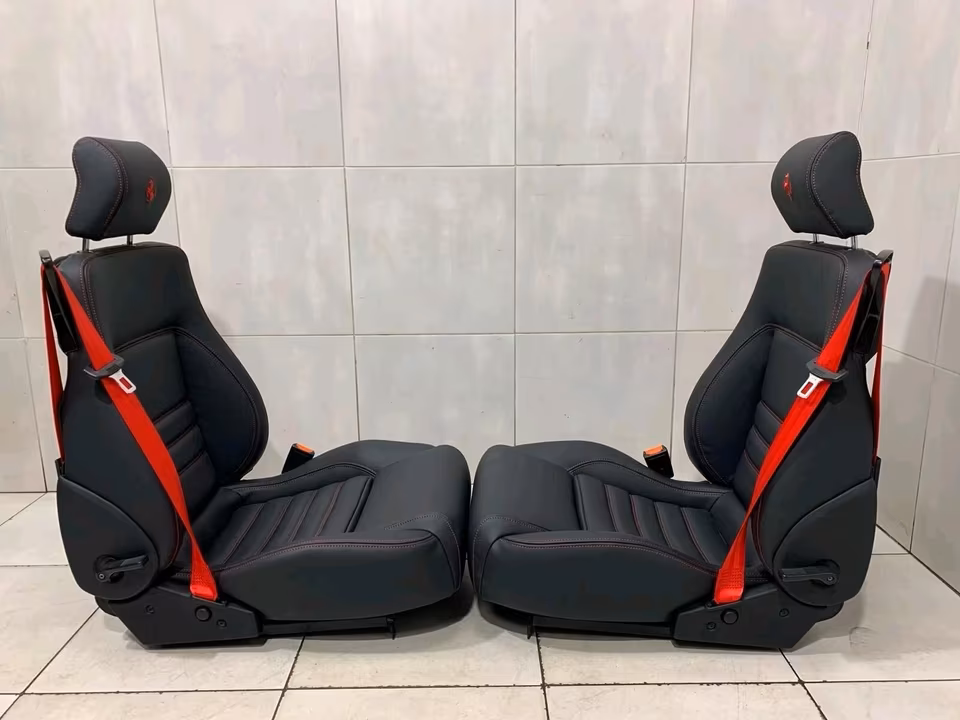 Ferrari F355 Spider seats leather - Image 9