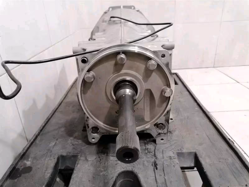 ASTON MARTIN RAPIDE S 8-SPEED TRANSMISSION FD33-70041-AB - Image 4