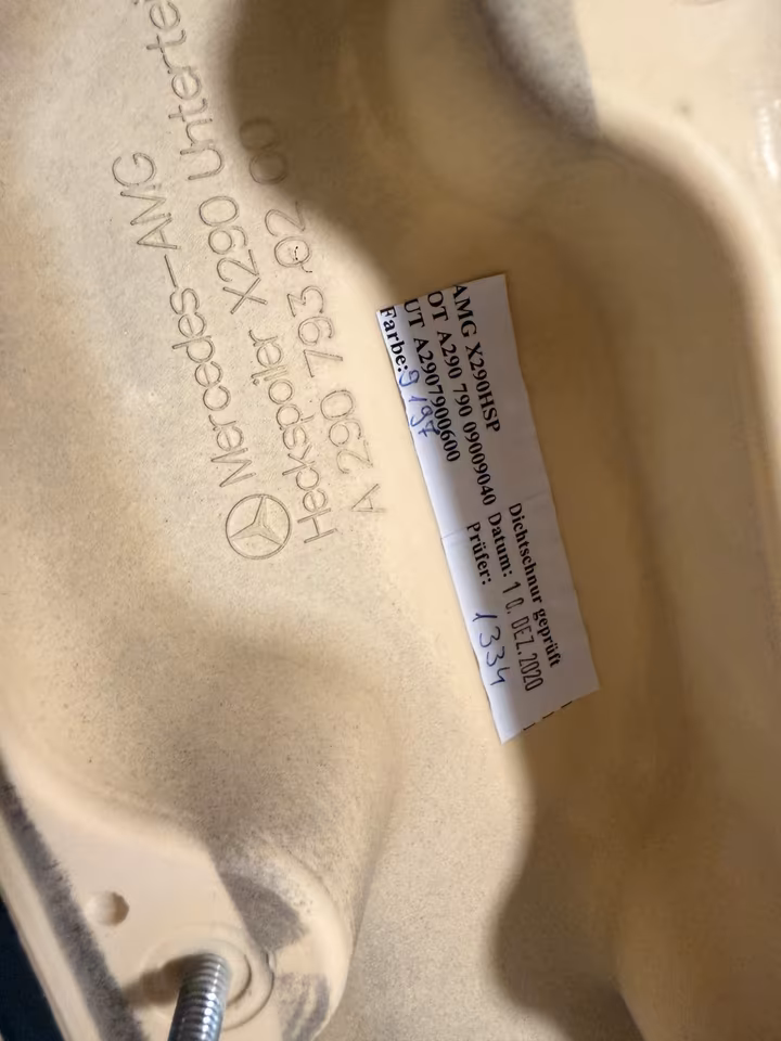 Mercedes AMG GT63s rear spoiler 4-door statistically as good as new - Image 2