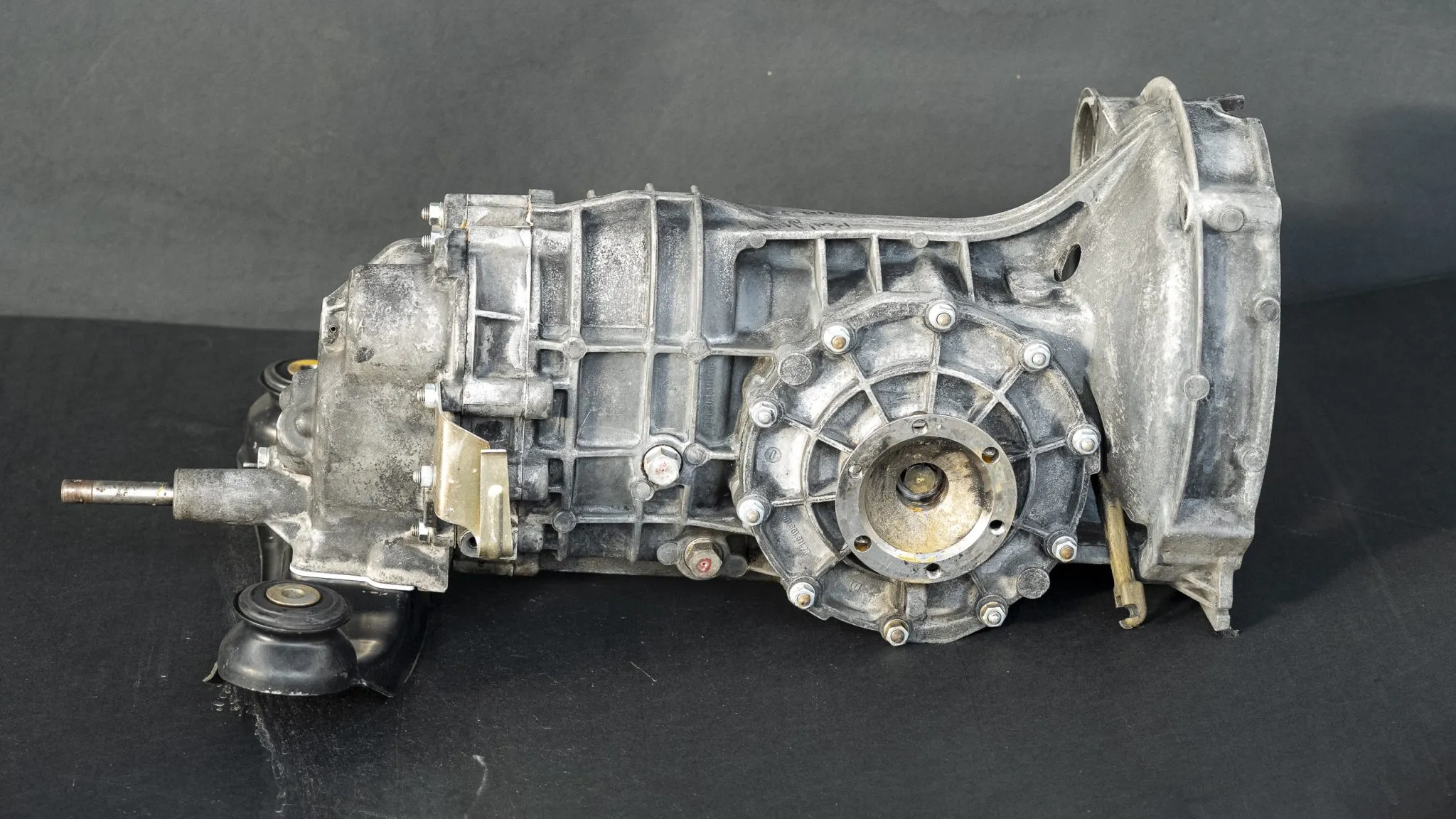 Porsche 911/01 5-Speed Transaxle - Image 13