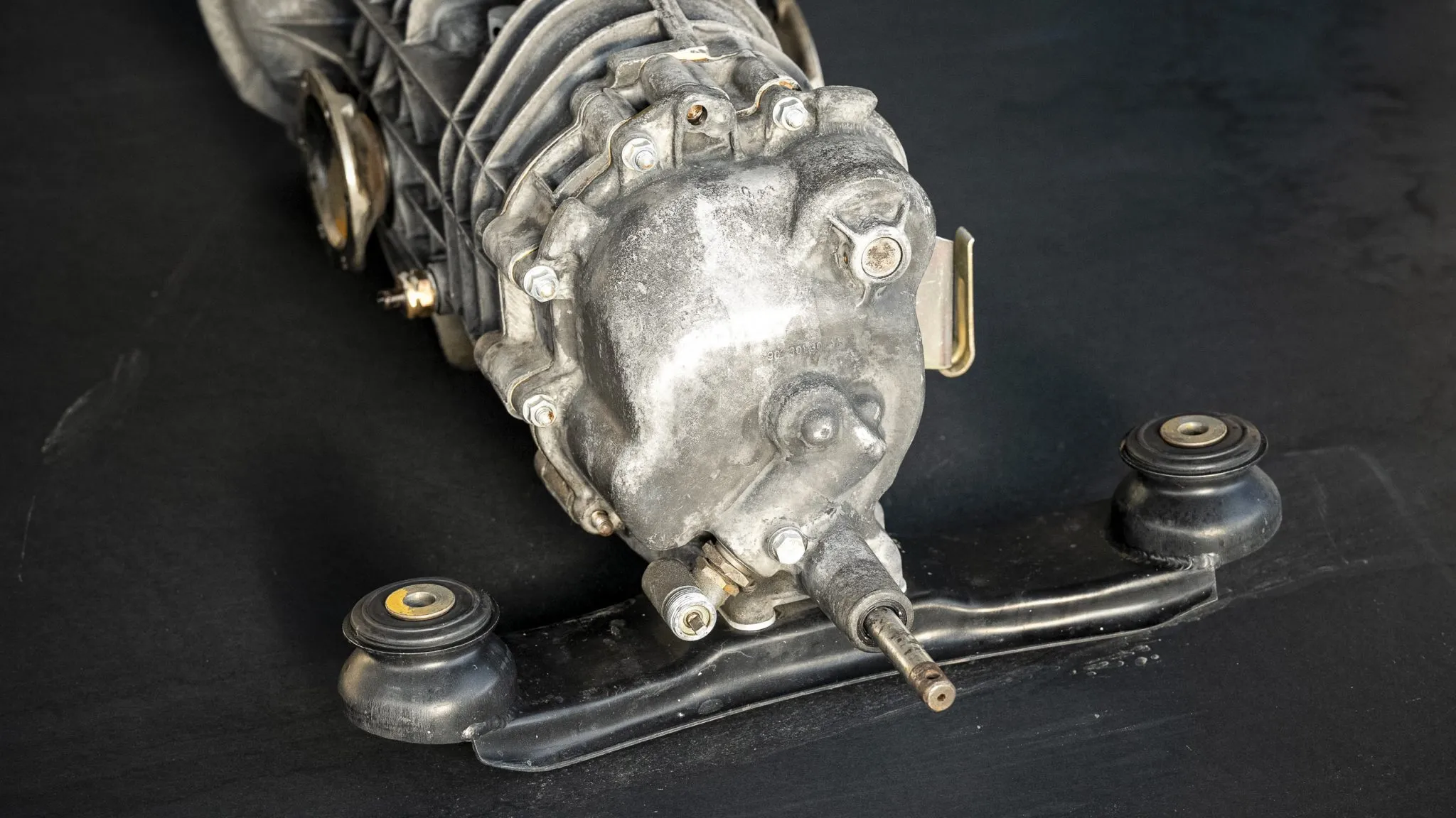 Porsche 911/01 5-Speed Transaxle - Image 6