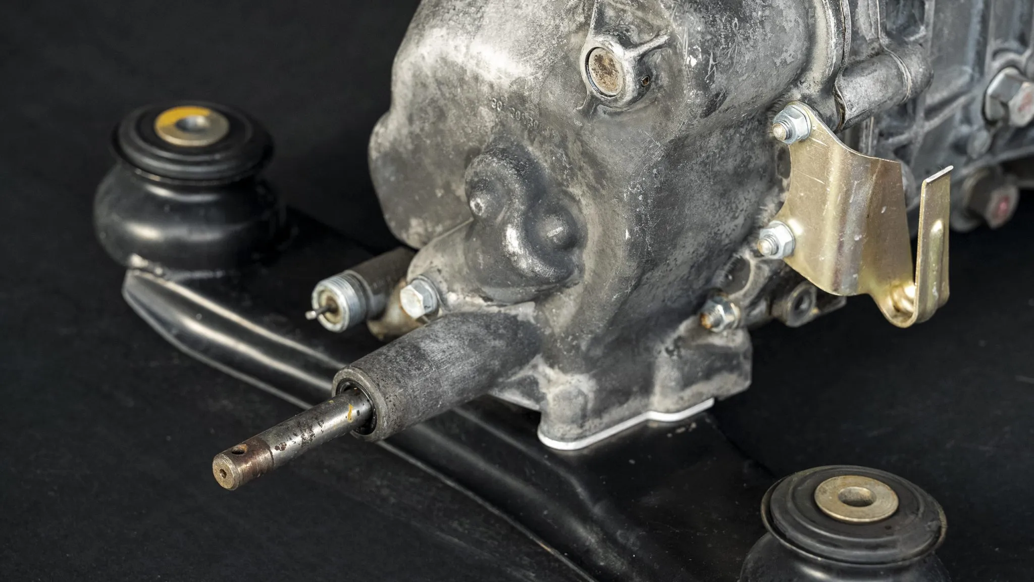 Porsche 911/01 5-Speed Transaxle - Image 8