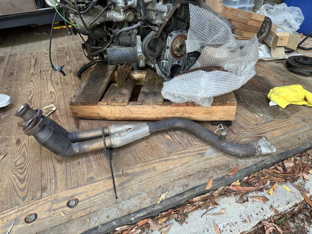 Mercedes-Benz 190E 2.3-16 Engine - Image 11