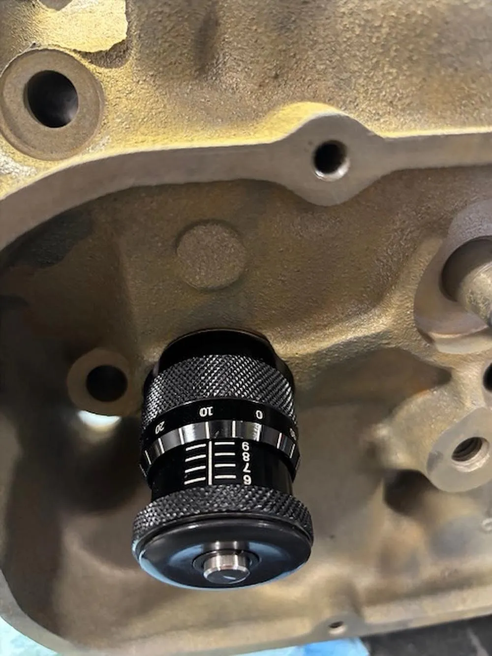 Chevrolet L78 V8 Engine - Image 3