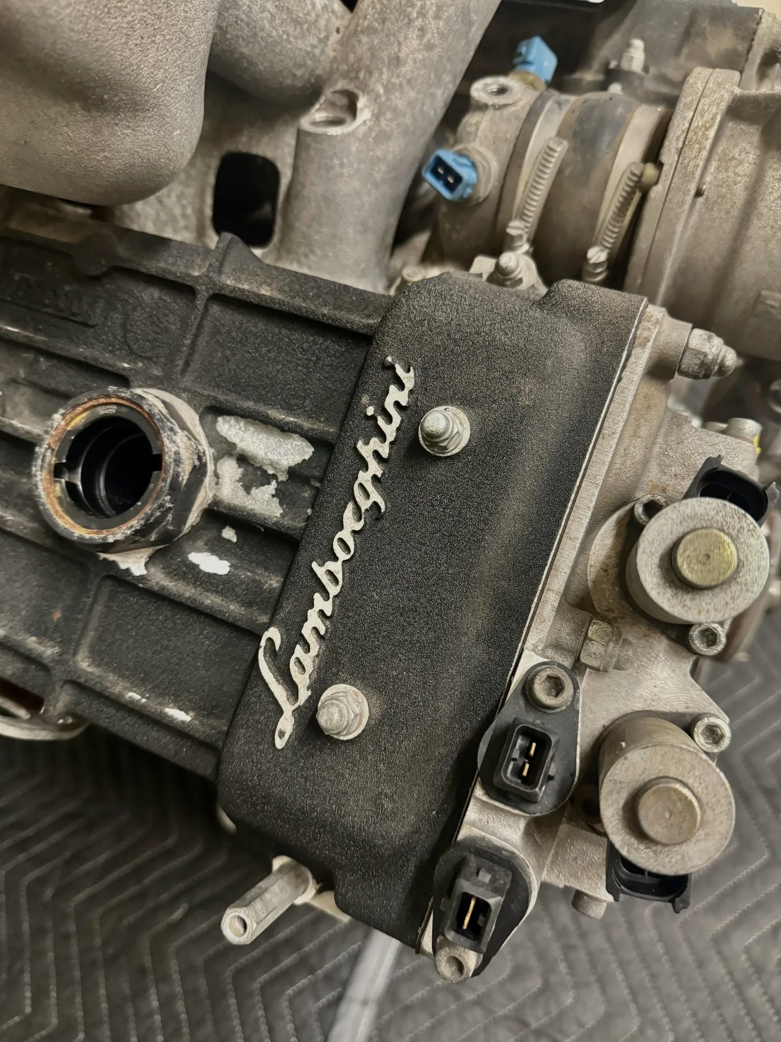 Lamborghini Murcielago 6.2L V12 Engine - Image 23