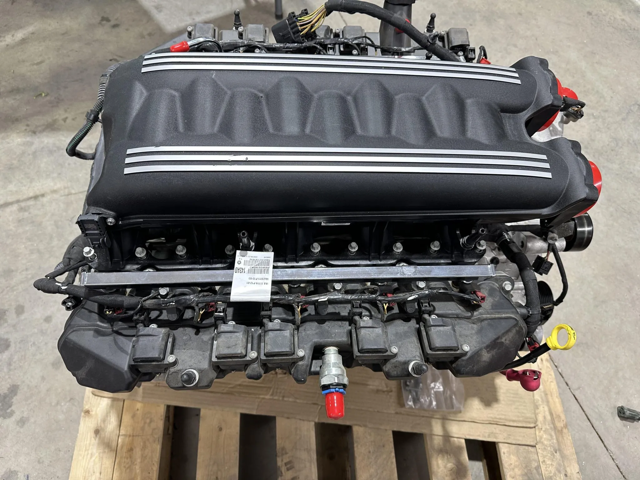 SRT Viper 8.4L V10 Engine - Image 21