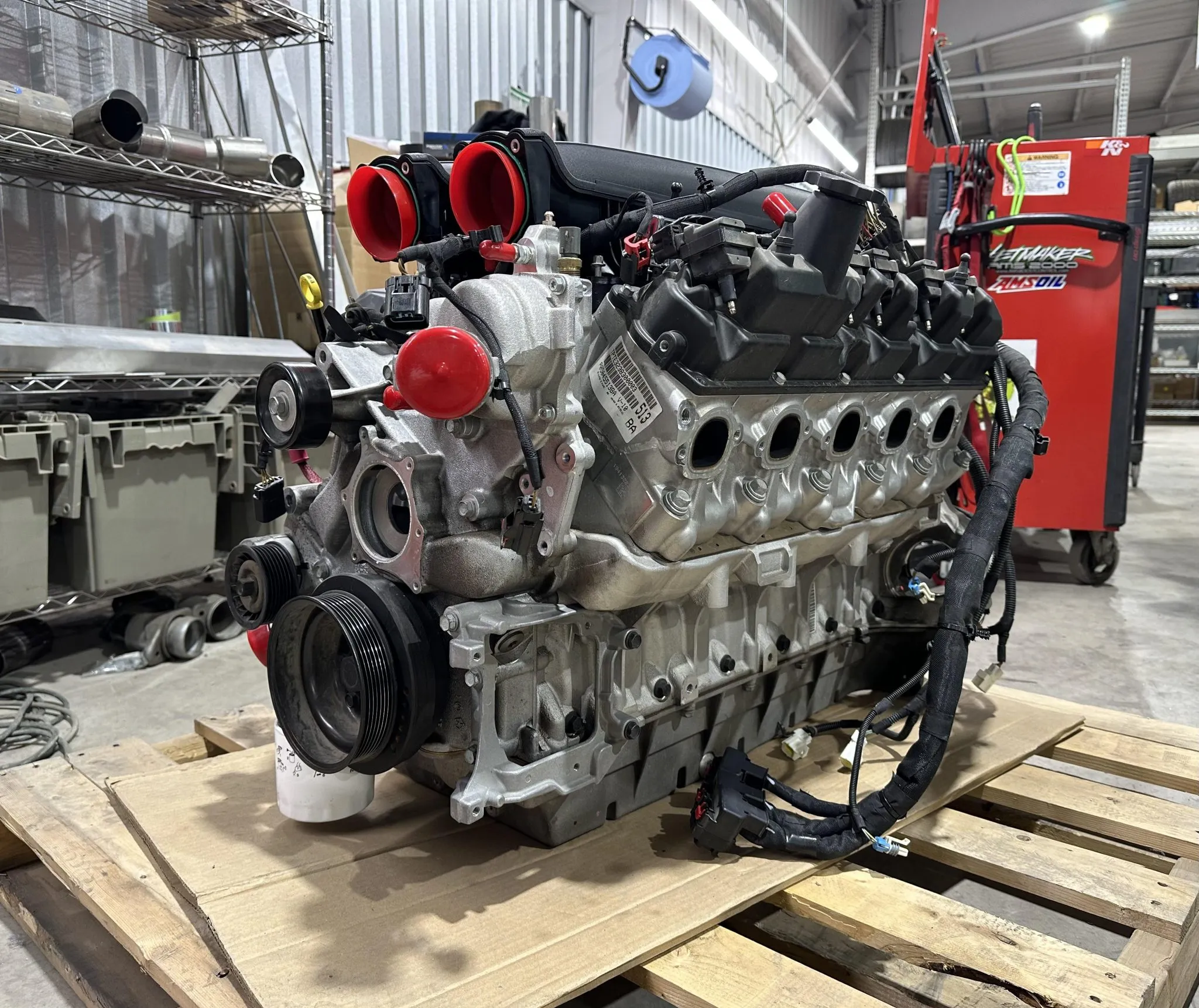 SRT Viper 8.4L V10 Engine - Image 11