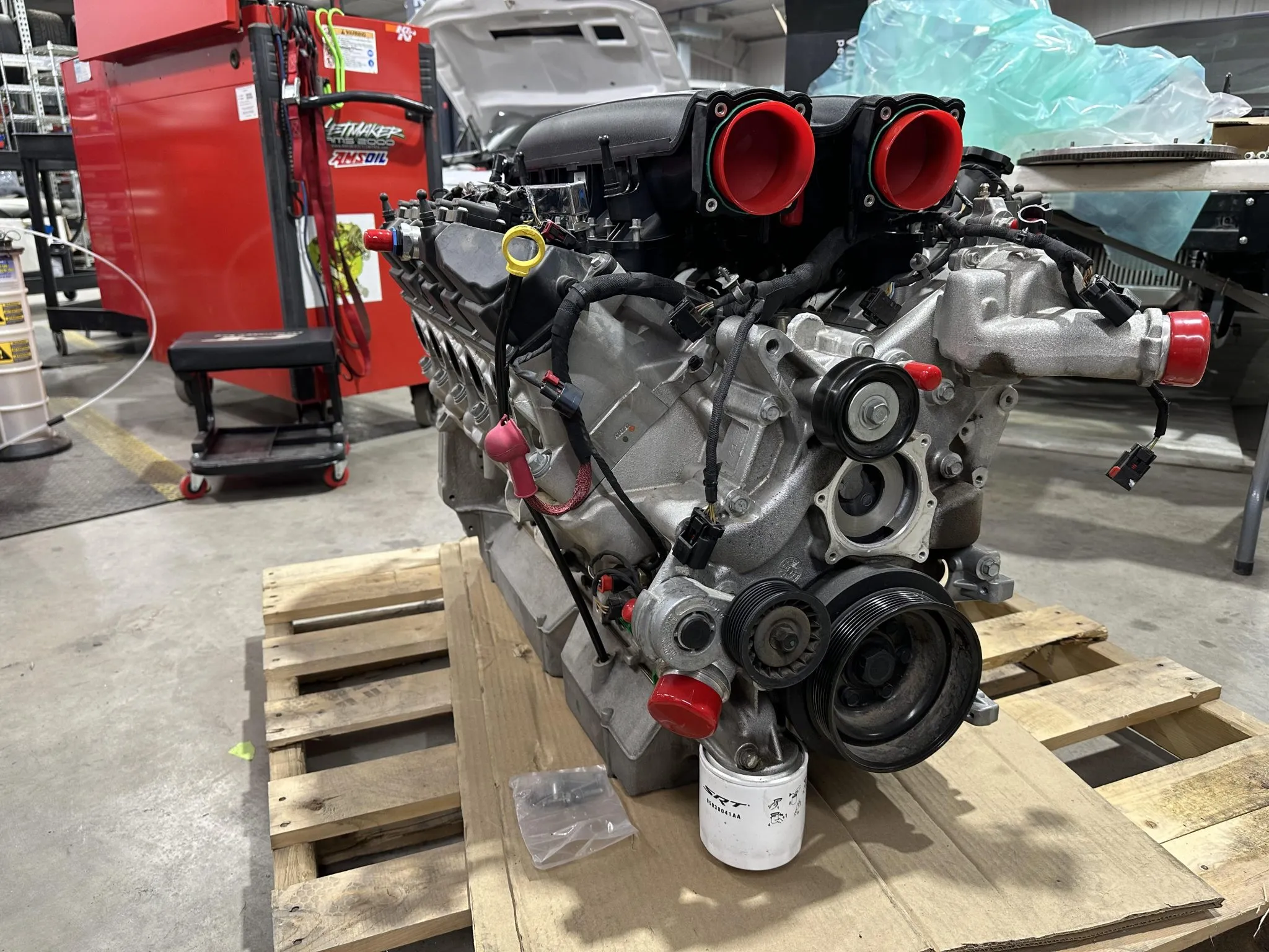 SRT Viper 8.4L V10 Engine - Image 14