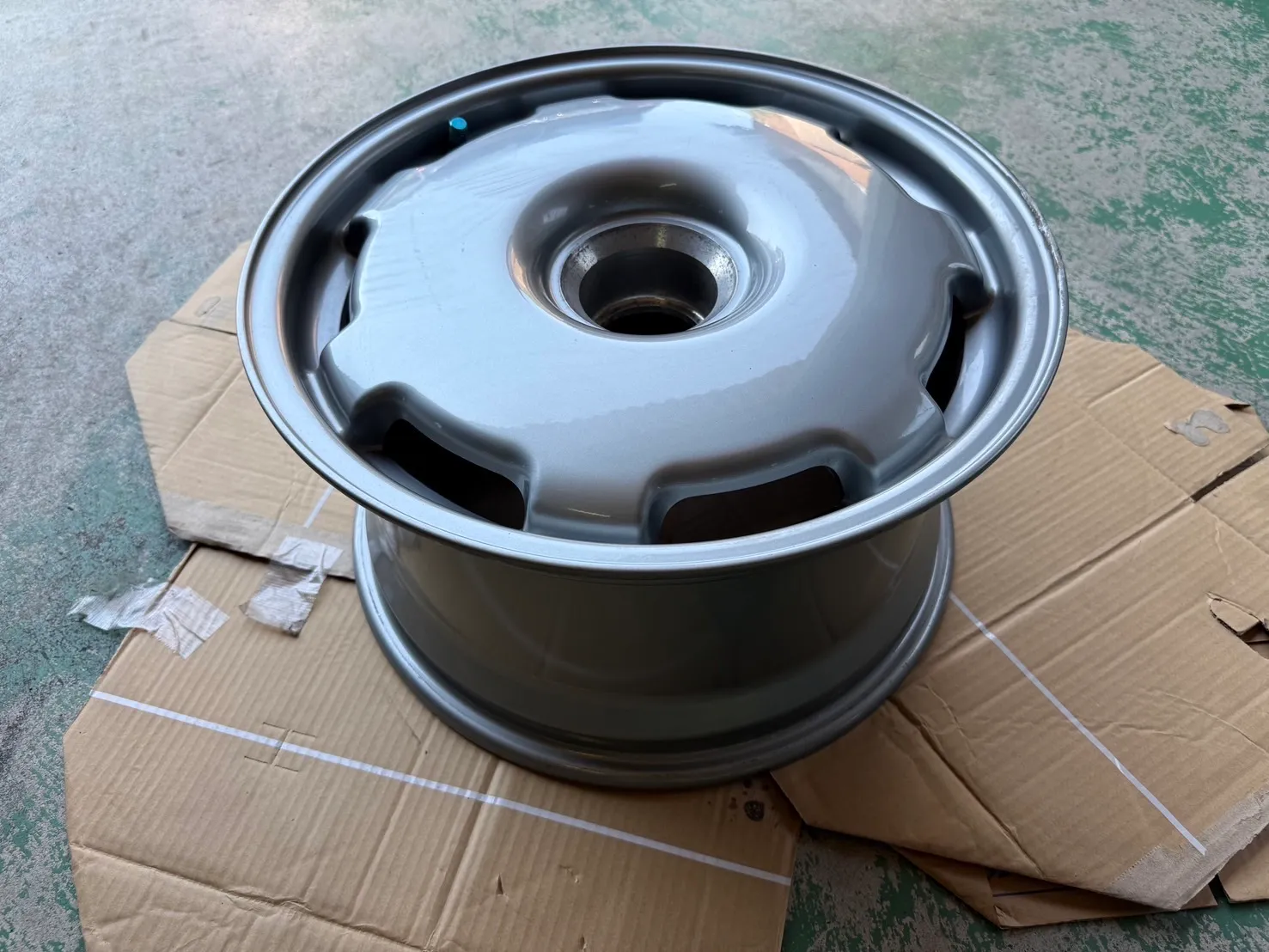 17×9″ and 18×14″ Center-Lock Speedline Wheels for Jaguar XJ220 - Image 28