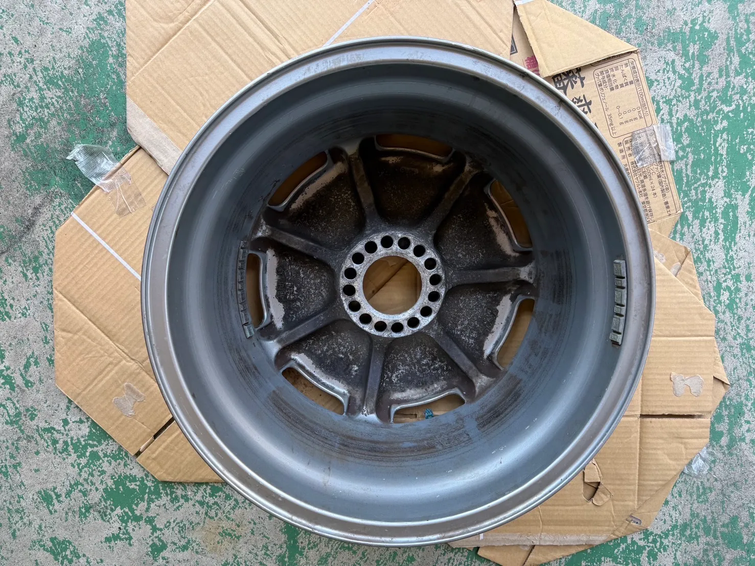 17×9″ and 18×14″ Center-Lock Speedline Wheels for Jaguar XJ220 - Image 23