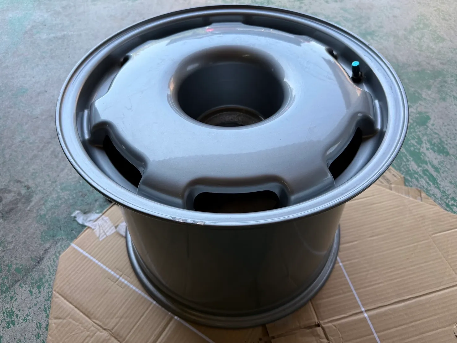 17×9″ and 18×14″ Center-Lock Speedline Wheels for Jaguar XJ220 - Image 17