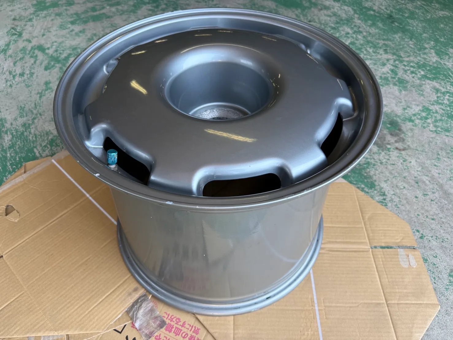 17×9″ and 18×14″ Center-Lock Speedline Wheels for Jaguar XJ220 - Image 15