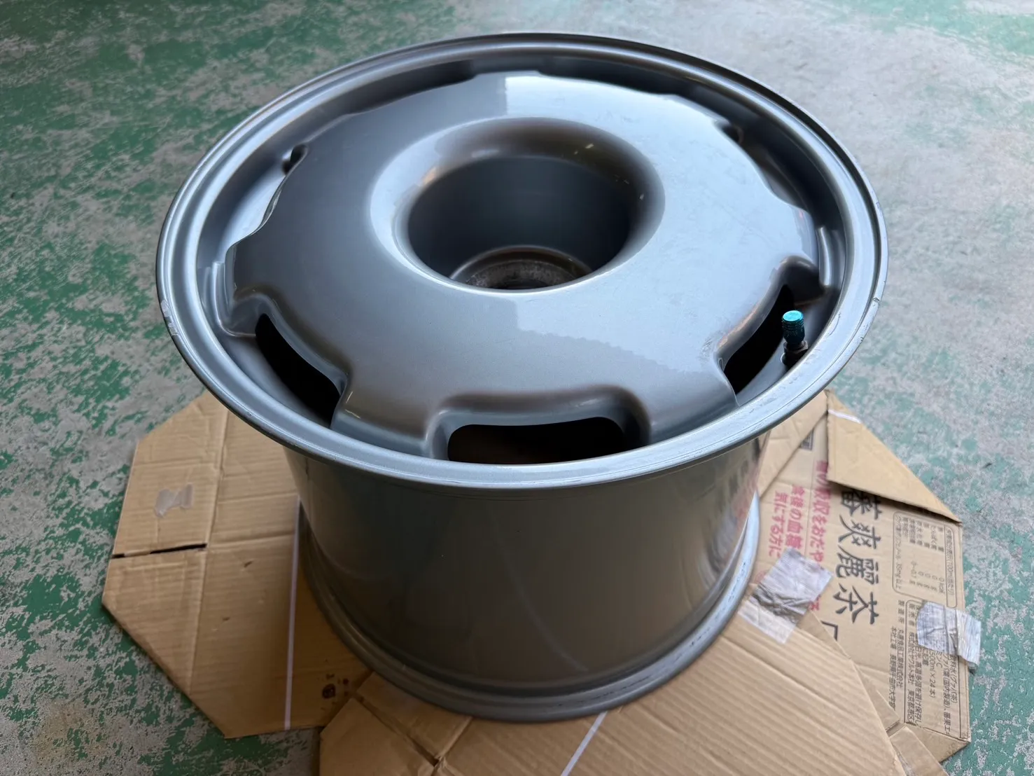 17×9″ and 18×14″ Center-Lock Speedline Wheels for Jaguar XJ220 - Image 18